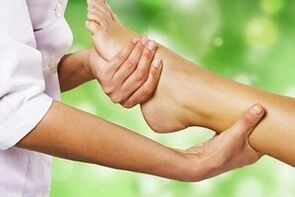 massage des pieds pour les varices